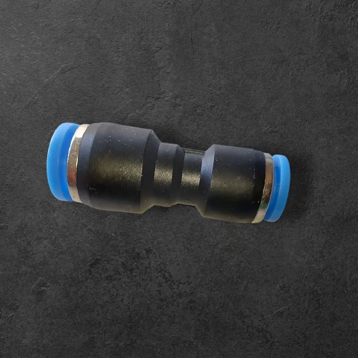 Prehod POM pneumatika 4mm na 8mm HACCP GMP